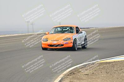 media/Jan-26-2025-CalClub SCCA (Sun) [[cfcea7df88]]/Group 4/Race/